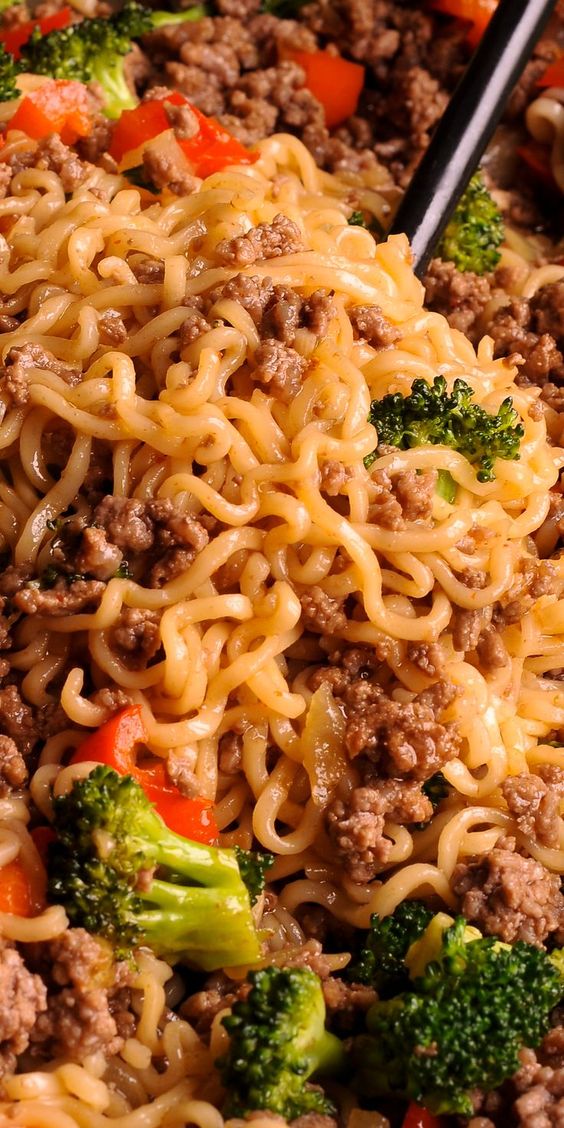 Shrimp Ramen Stir-Fry: A Deliciously Easy Recipe