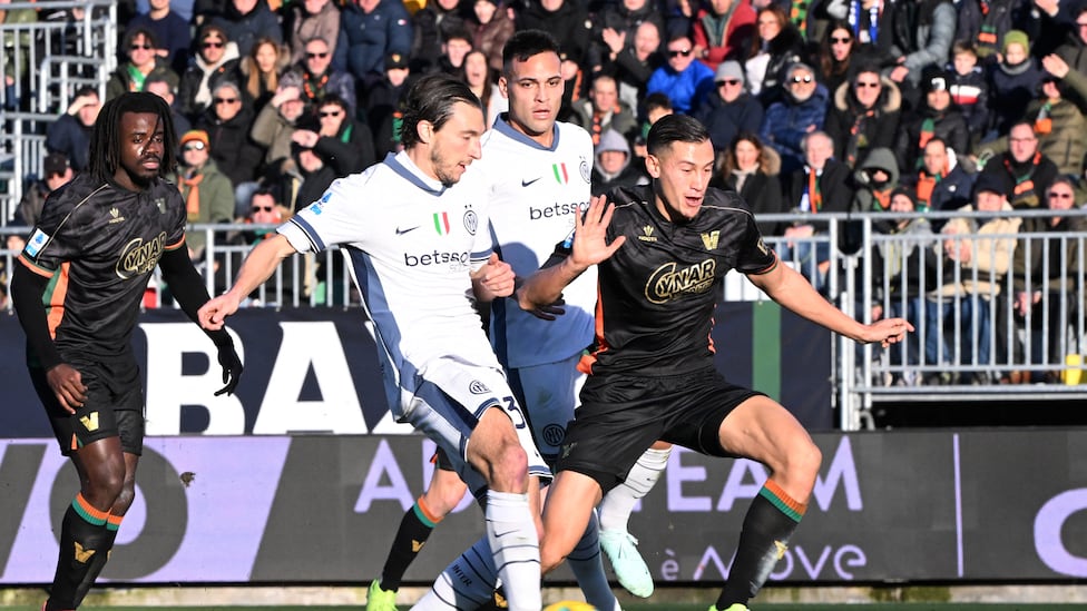 Sigue En Directo El Partido Venezia - Nápoles