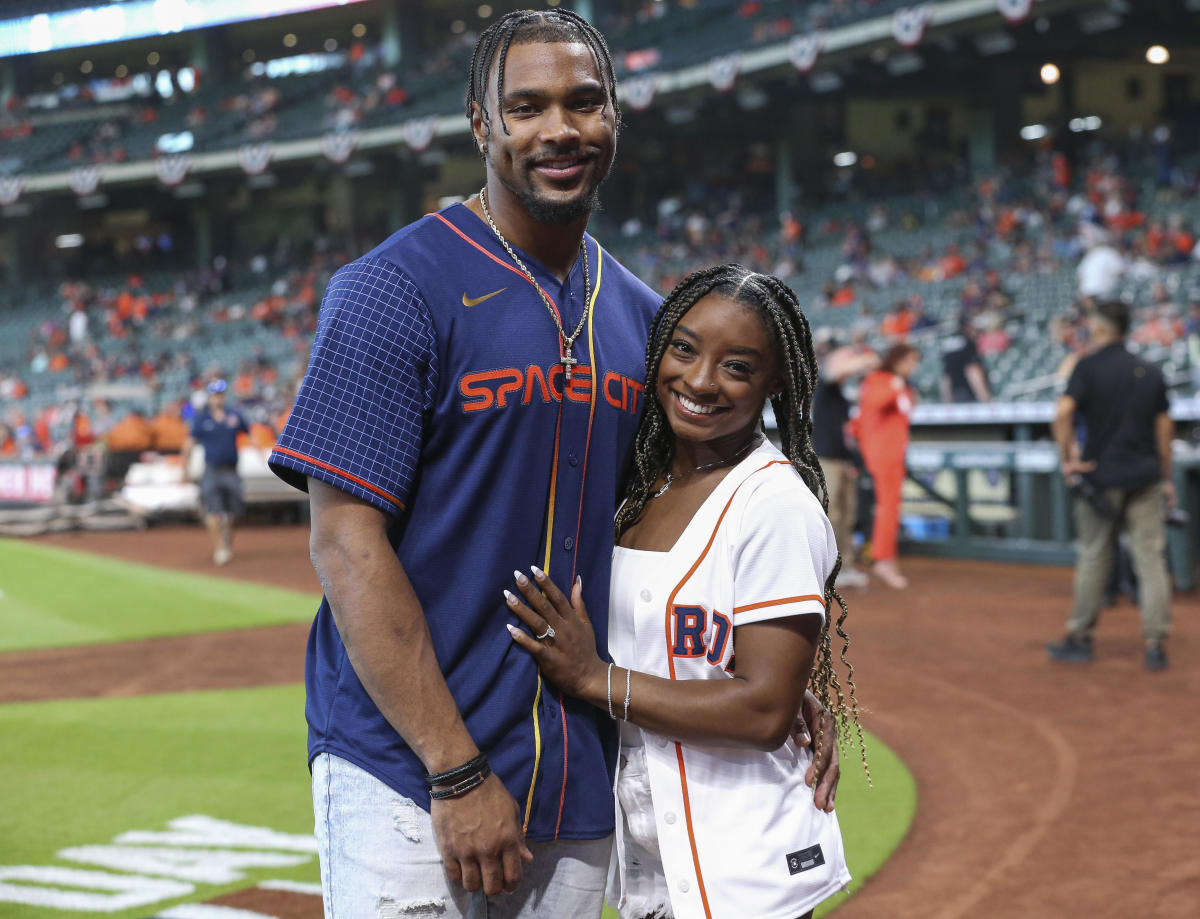 Simone Biles Buys Luxury Bags, Husband Jonathan Owens Offers Support: Fan Outrage Simone Biles Buys Luxury Bags, Husband Jonathan Owens Offers Support: Fan Outrage