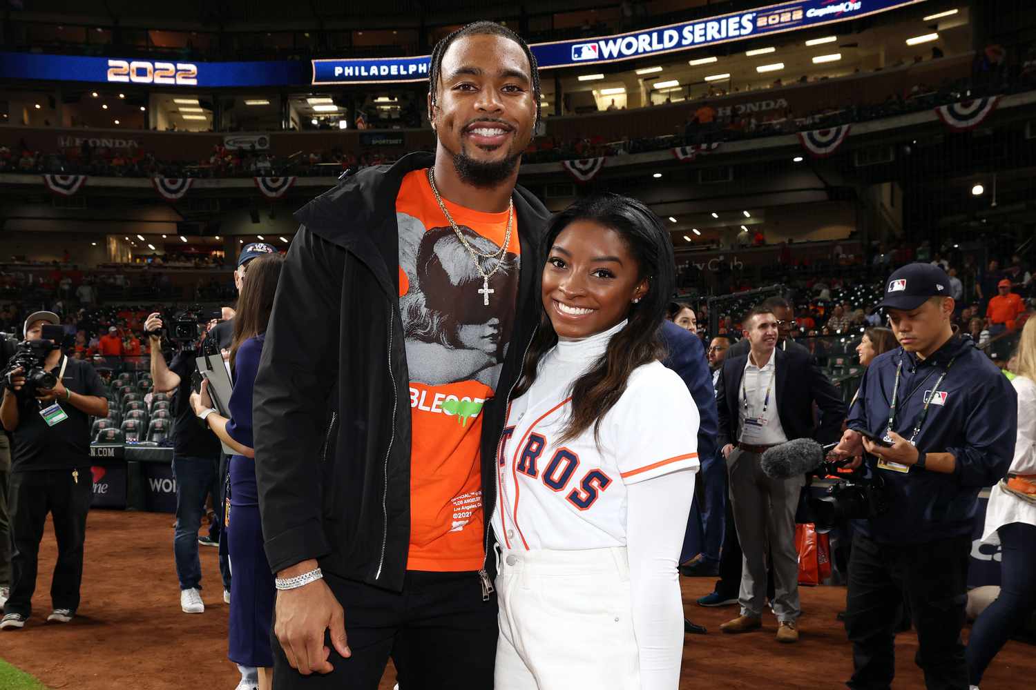 Simone Biles' Independent Luxury Purchases: Jonathan Owens' Role And Fan Backlash Simone Biles' Independent Luxury Purchases: Jonathan Owens' Role And Fan Backlash