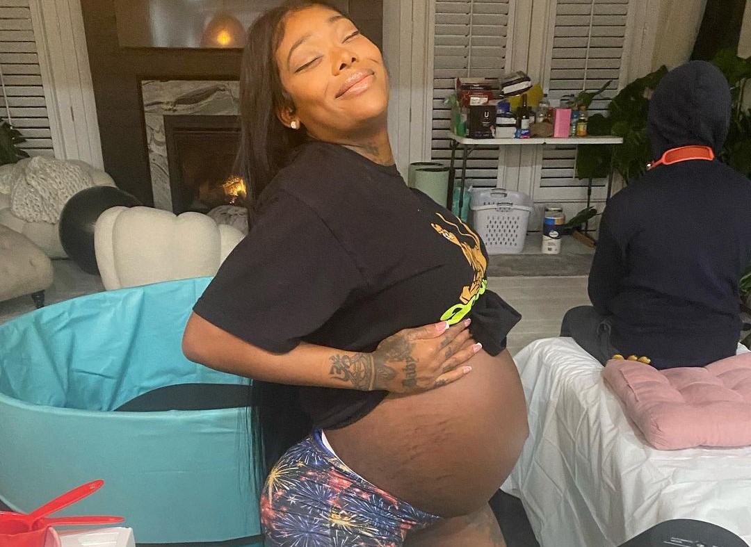 Singer Summer Walker Shares Story Of Almost Dying During Delivery Singer Summer Walker Shares Story Of Almost Dying During Delivery
