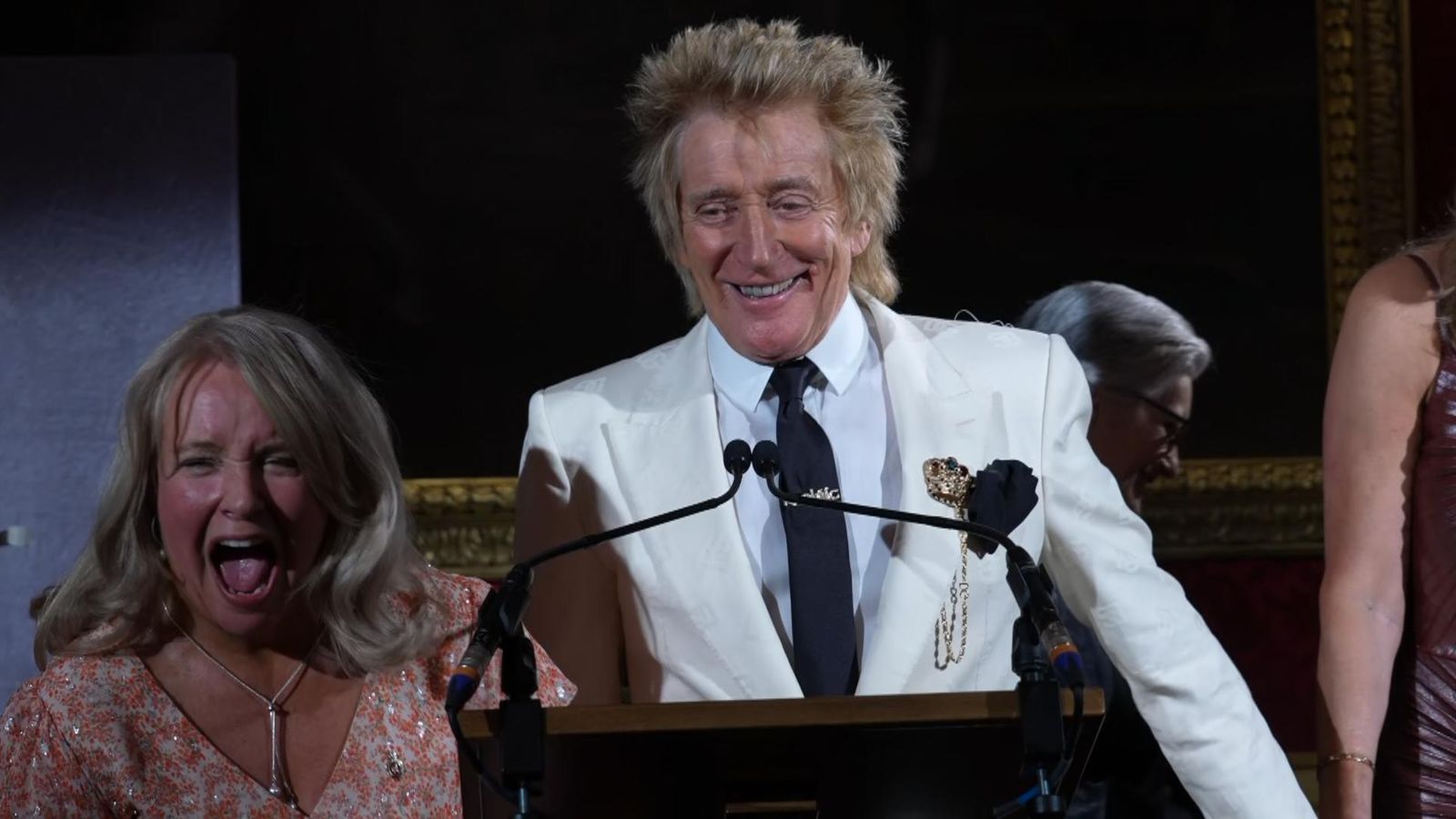 Sir Rod Stewart To Receive Prestigious Lifetime Achievement Award Sir Rod Stewart To Receive Prestigious Lifetime Achievement Award