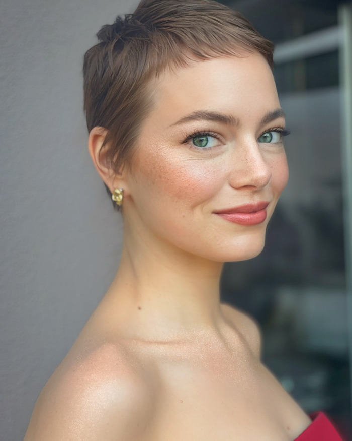 SNL Red Carpet: Emma Stone's Dress And The SNL Red Carpet: Emma Stone's Dress And The