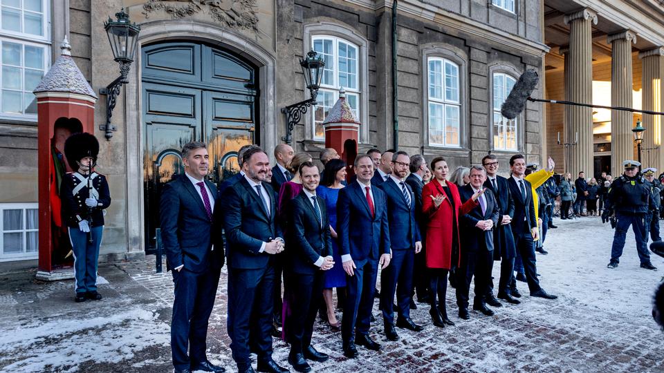 Spændingen Stiger: Danmark Venter På Mette Frederiksens Svar Spændingen Stiger: Danmark Venter På Mette Frederiksens Svar