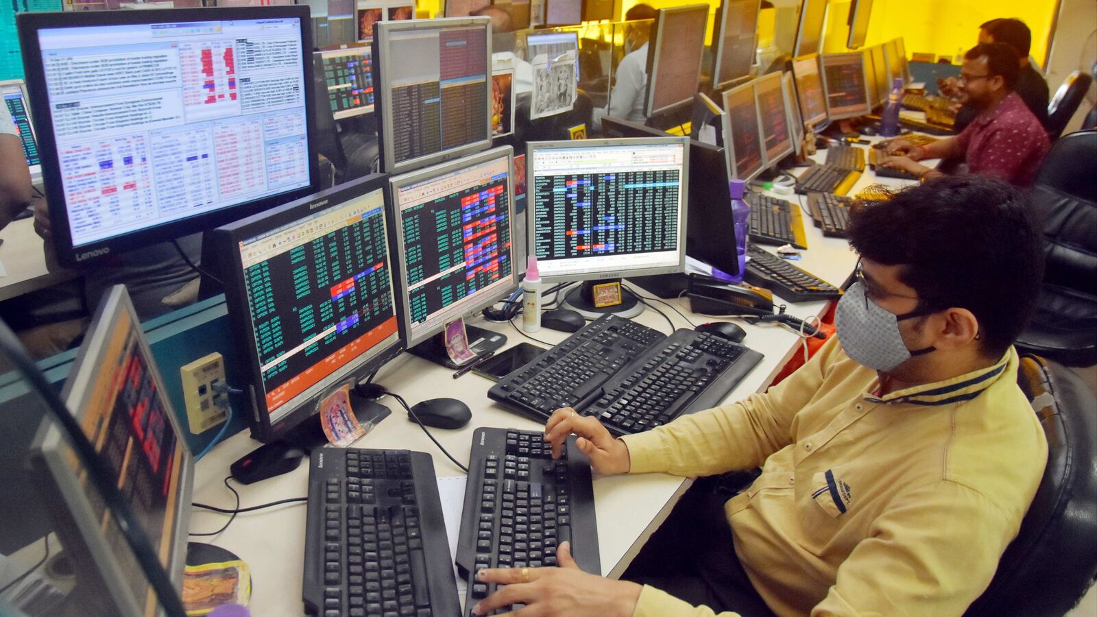 Stock Market Today: Sensex, Nifty Post Significant Gains; Sectoral Analysis Stock Market Today: Sensex, Nifty Post Significant Gains; Sectoral Analysis