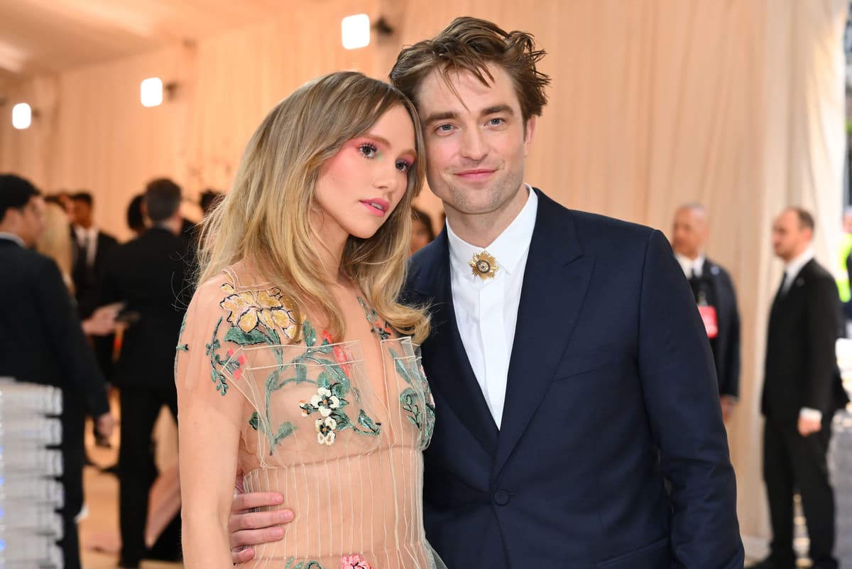 Suki Waterhouse's Stylist: A Small-Town Success Story Suki Waterhouse's Stylist: A Small-Town Success Story