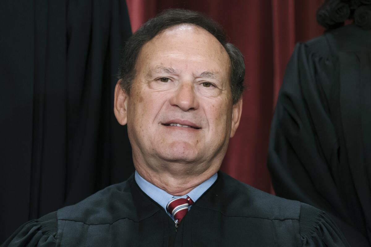 Supreme Court Justices Alito And Roberts: Assessing Their Third Decade Supreme Court Justices Alito And Roberts: Assessing Their Third Decade
