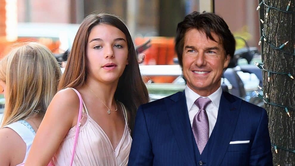 Suri Cruise And Tom Cruise: A Look At His Post-Natal Actions Suri Cruise And Tom Cruise: A Look At His Post-Natal Actions