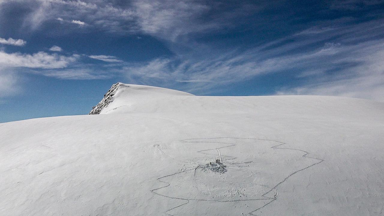 Swiss Mountain Tragedy: Five Skiers Found Dead Swiss Mountain Tragedy: Five Skiers Found Dead