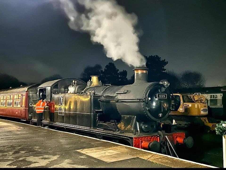 Telford Steam Railway: Rebuilt Station Platform Now Open Telford Steam Railway: Rebuilt Station Platform Now Open