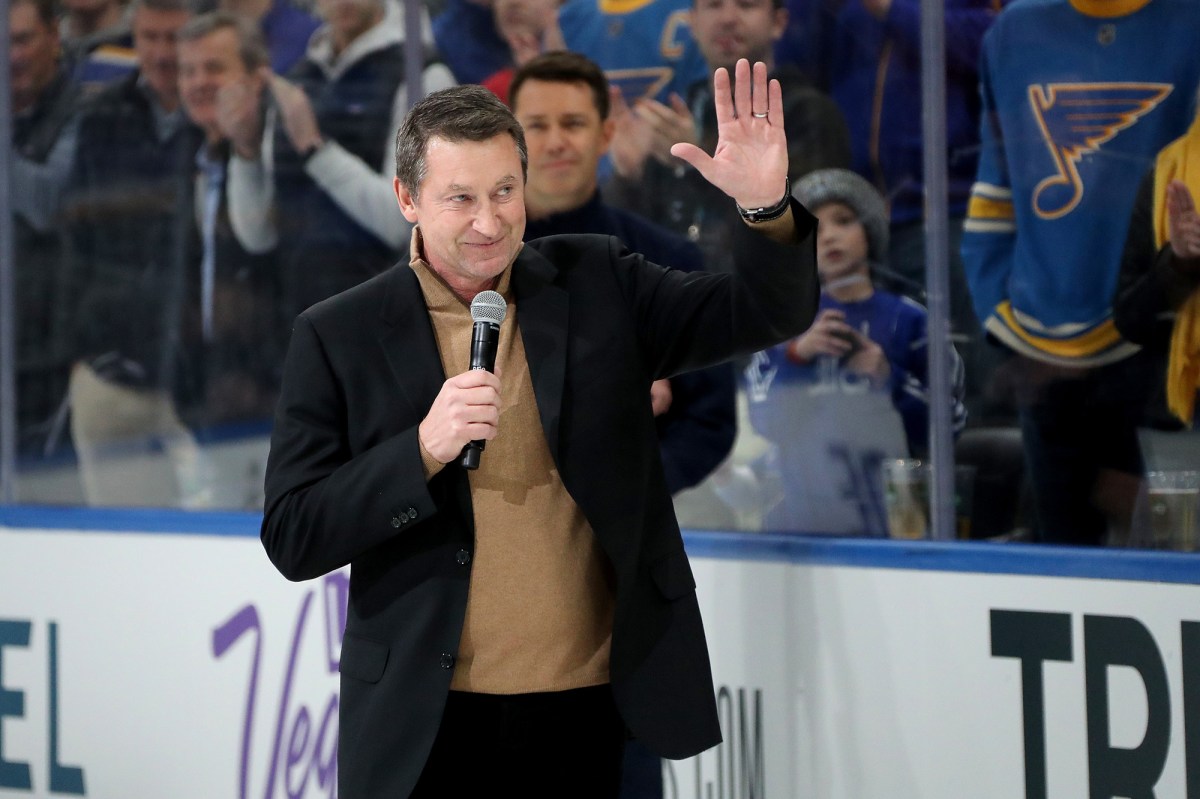 The Essential Wayne Gretzky Fast Facts: Stats, Records, And More