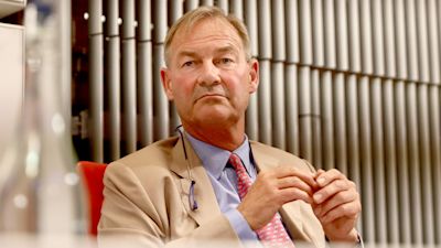 The Rupert Lowe Debate: A Great Yarmouth Perspective The Rupert Lowe Debate: A Great Yarmouth Perspective