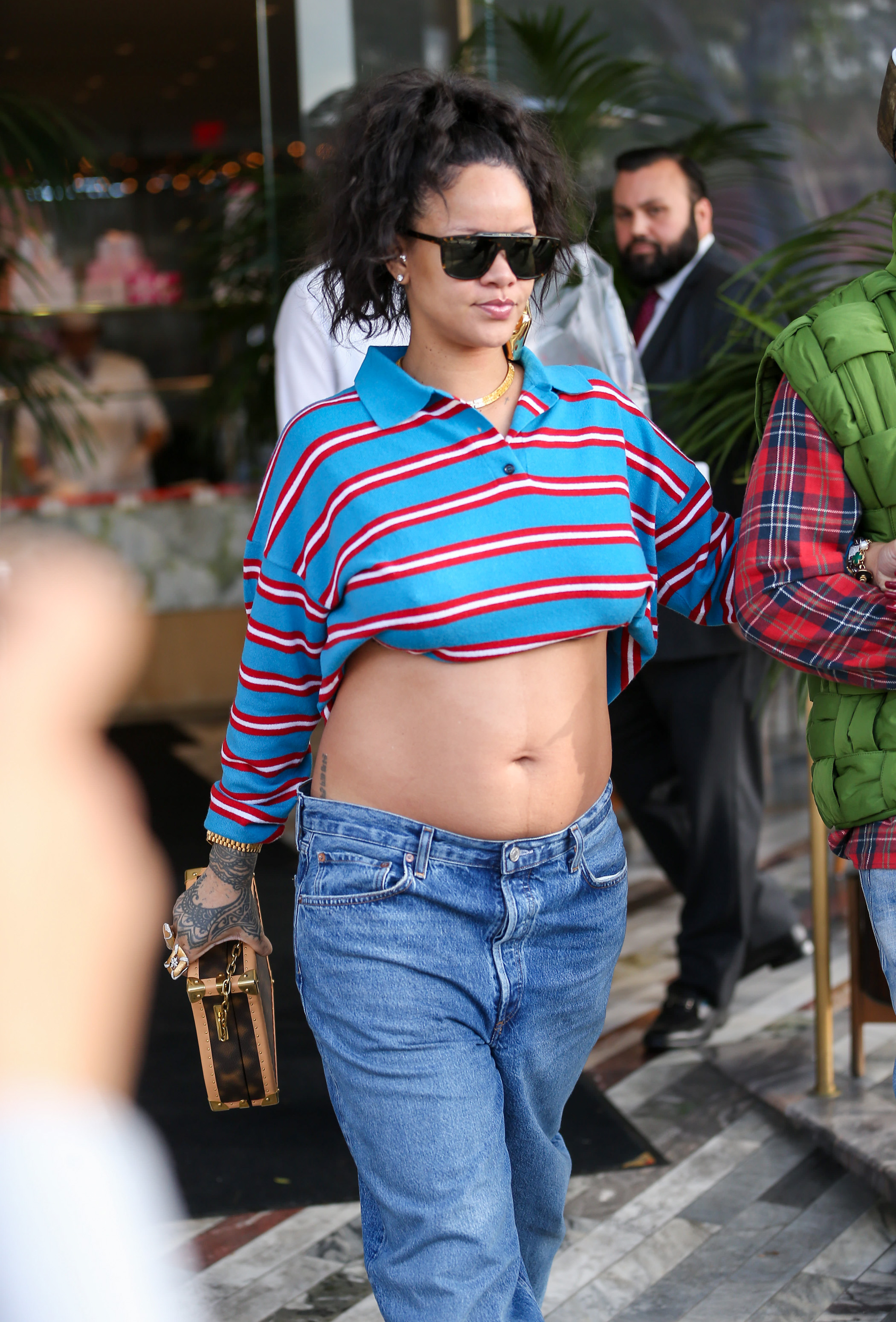 The Story Of Rihanna's Third Pregnancy The Story Of Rihanna's Third Pregnancy