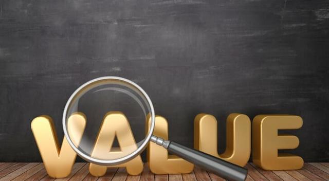 The Undervalued Asset: How Middle Management Drives Company Performance The Undervalued Asset: How Middle Management Drives Company Performance