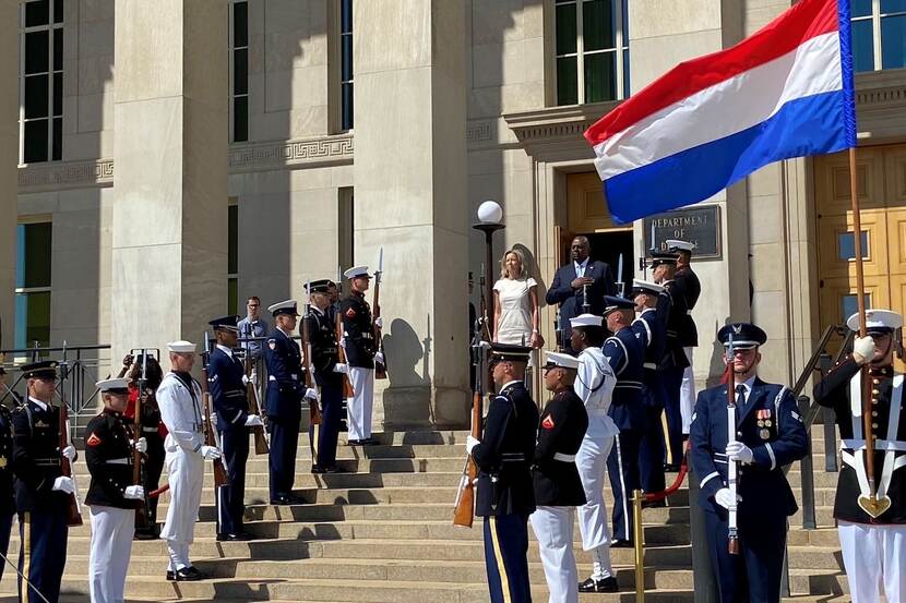 Toenemende Wereldwijde Spanningen Stimuleren Steun Voor Nederlandse Defensie Toenemende Wereldwijde Spanningen Stimuleren Steun Voor Nederlandse Defensie