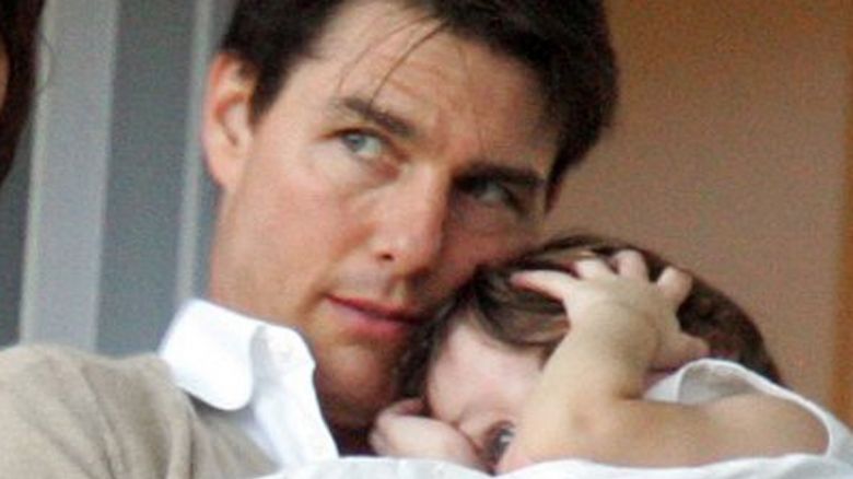 Tom Cruise's Unique Gesture After Suri Cruise's Birth Tom Cruise's Unique Gesture After Suri Cruise's Birth