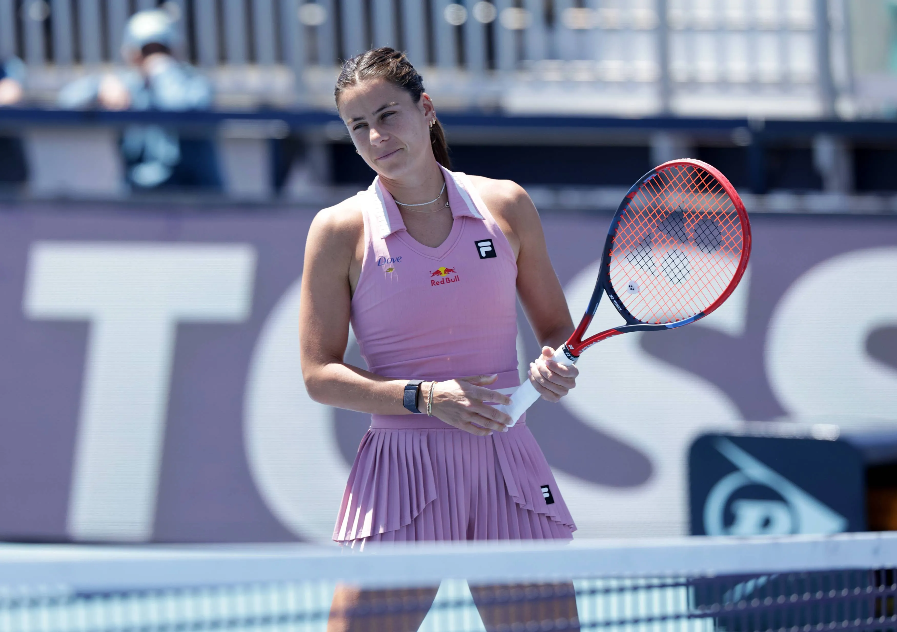 Top Seed Pegula Defeats Defending Champ Collins In Charleston Top Seed Pegula Defeats Defending Champ Collins In Charleston