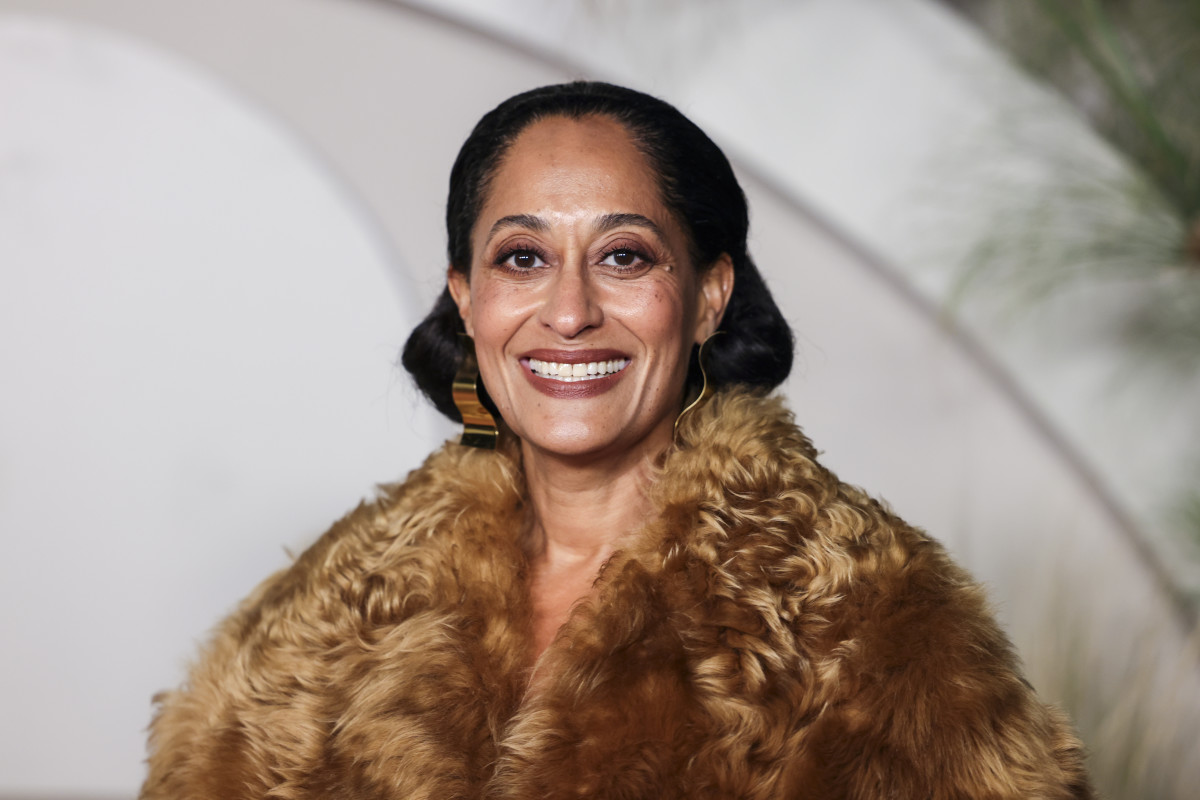 Tracee Ellis Ross Back On The Runway For Marni After 30-Year Absence Tracee Ellis Ross Back On The Runway For Marni After 30-Year Absence