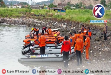 Tragedi Di Batu Ampar: Basarnas Perluas Pencarian Balita Di Waduk Wonorejo Tragedi Di Batu Ampar: Basarnas Perluas Pencarian Balita Di Waduk Wonorejo