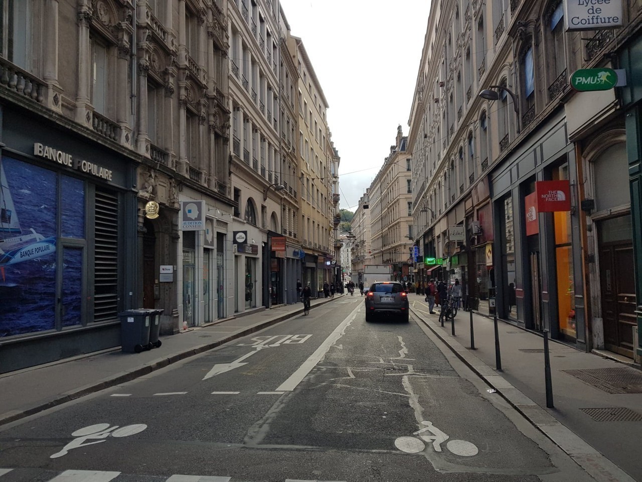 Tragédie À Dijon : Décès D'un Ouvrier Après Une Chute D'un Immeuble Tragédie À Dijon : Décès D'un Ouvrier Après Une Chute D'un Immeuble