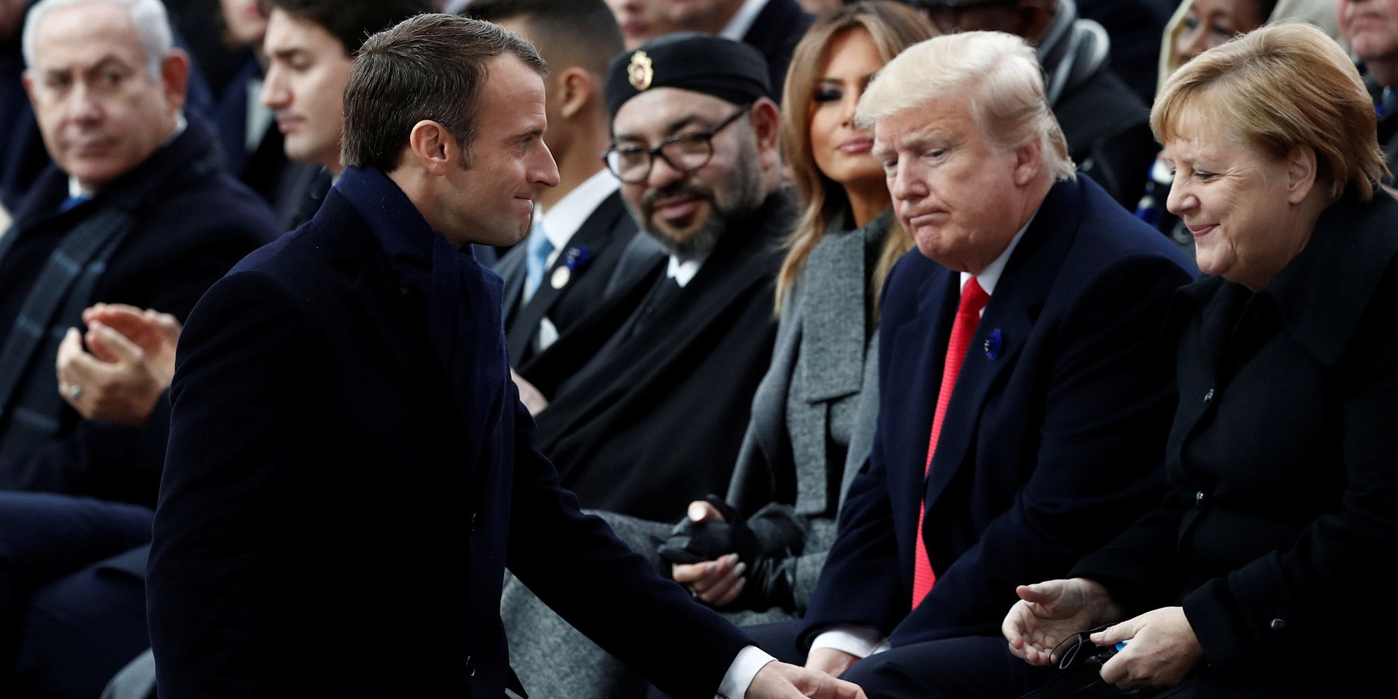 Trump Contre Macron Au Vatican: Un Échange Tendu