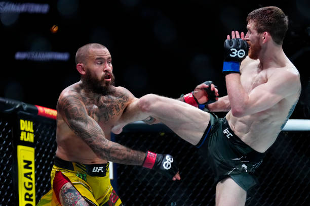 UFC Des Moines: Fight Card Predictions And Betting Preview UFC Des Moines: Fight Card Predictions And Betting Preview