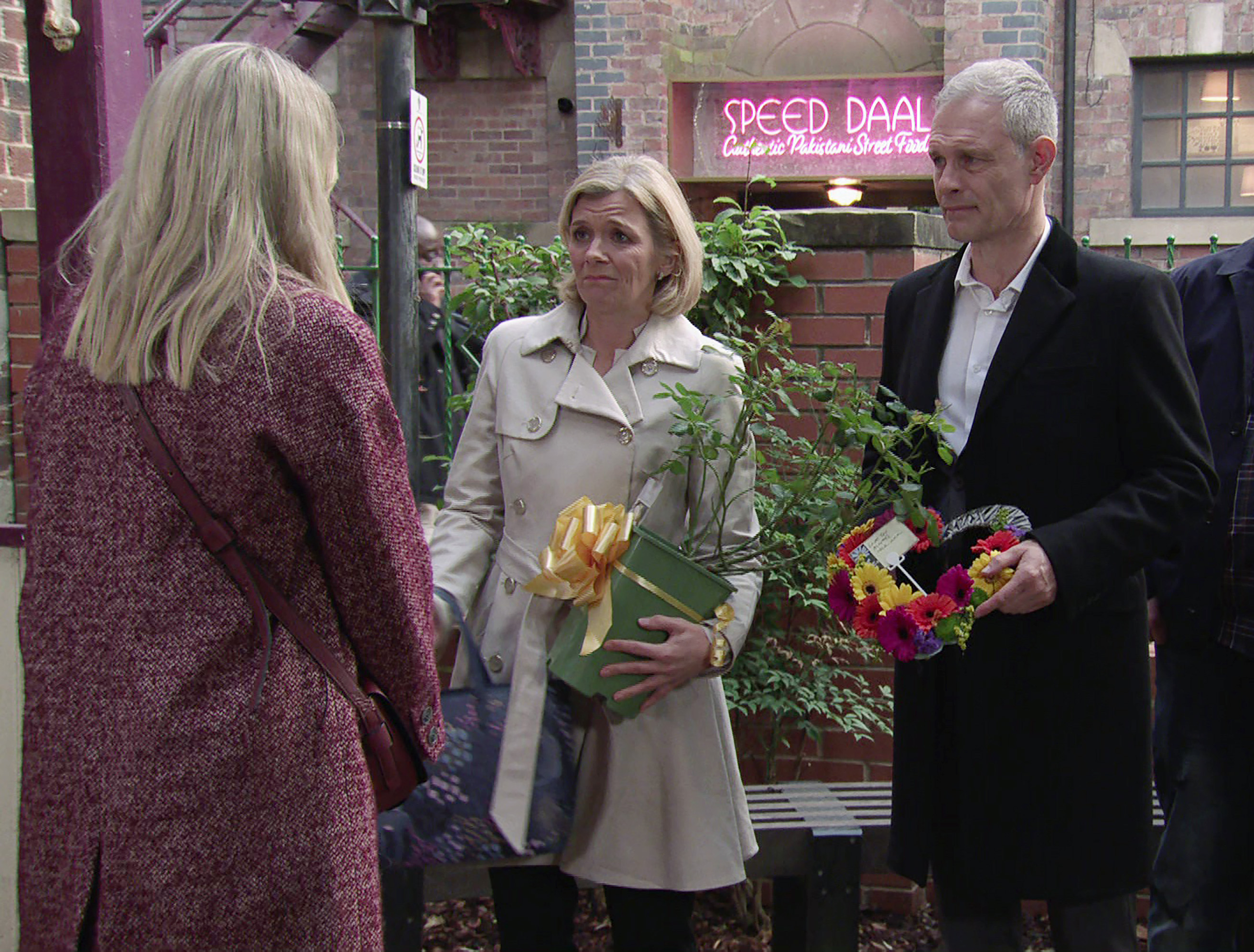 Upcoming Coronation Street Departure: A Twisting Farewell