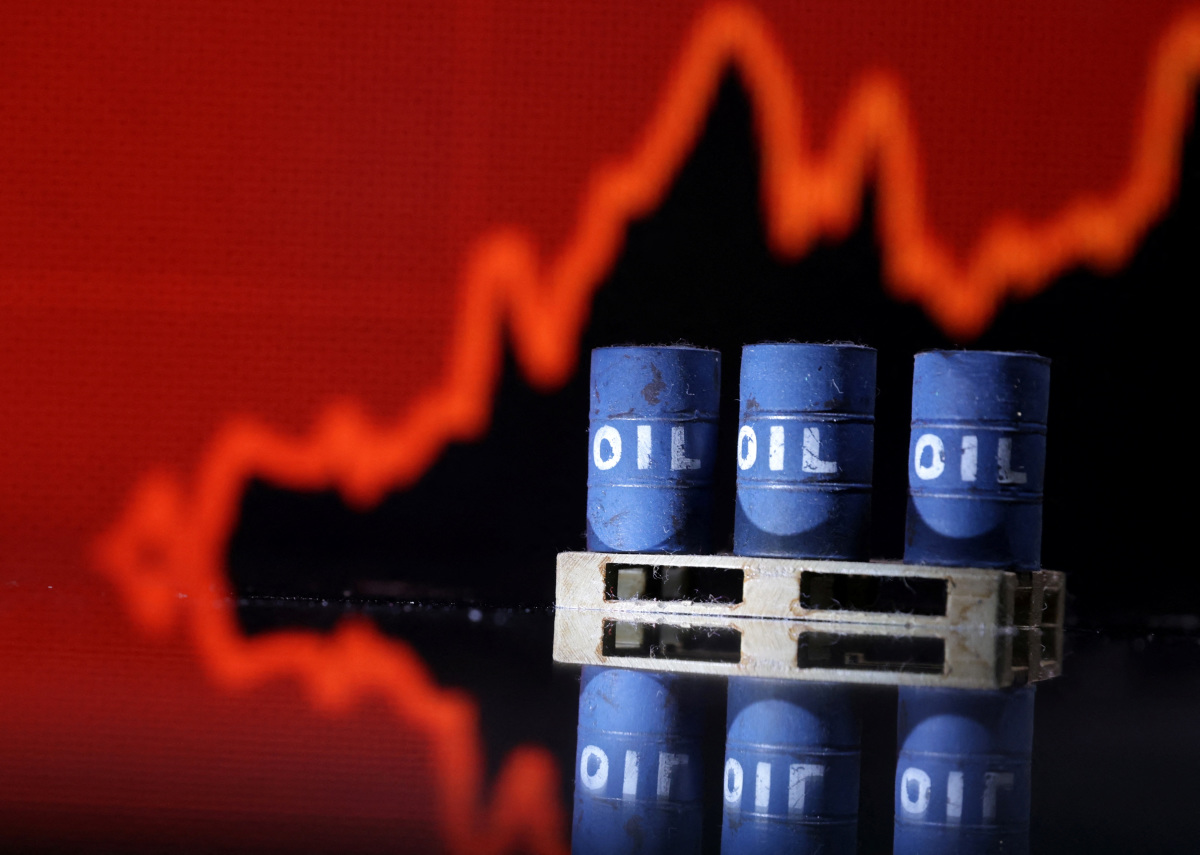 US Energy Policy: Expert Concerns Over Potential Price Hikes US Energy Policy: Expert Concerns Over Potential Price Hikes