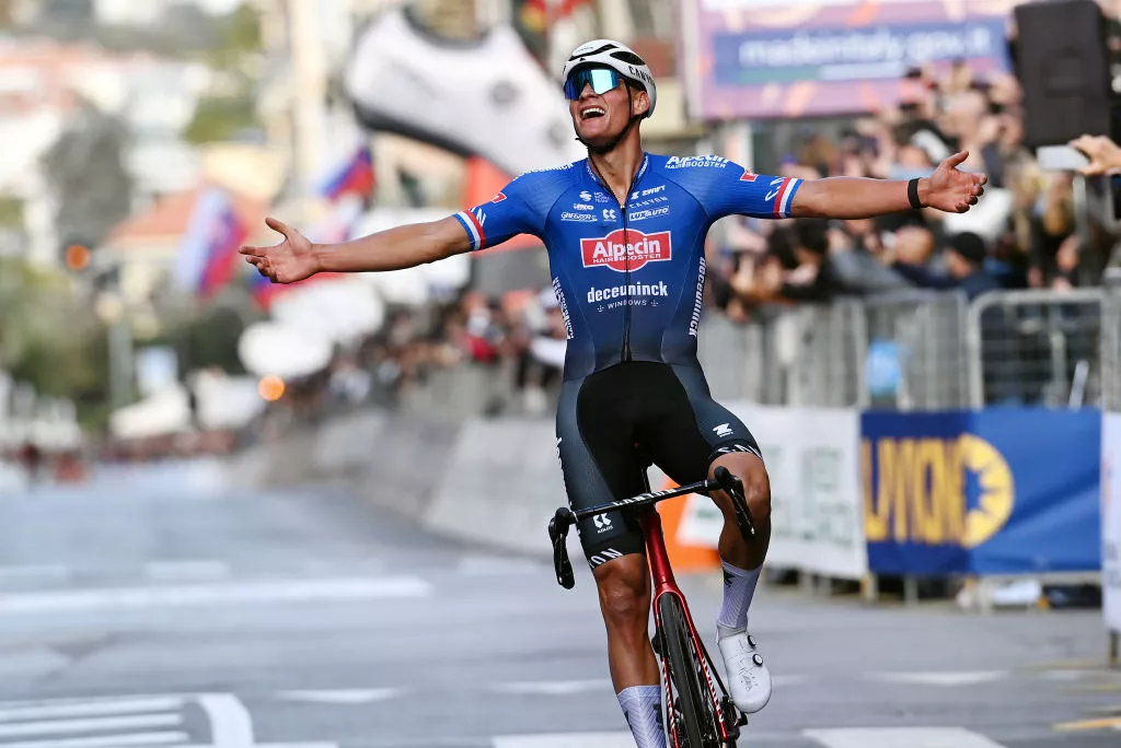 Van Der Poel's Milan-San Remo Triumph: Outsprinting Pogacar Van Der Poel's Milan-San Remo Triumph: Outsprinting Pogacar