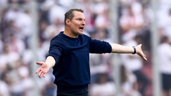 Van Hanegem's Advies Aan Ajax: De Juiste Trainer Benoemen Van Hanegem's Advies Aan Ajax: De Juiste Trainer Benoemen