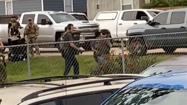Visita Familiar De Boris Johnson En Texas Interrumpida Por Ataque De Avestruz Visita Familiar De Boris Johnson En Texas Interrumpida Por Ataque De Avestruz