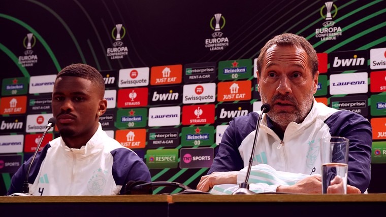 Voormalig Ajax-icoon Uit Frustratie Over Behandeling Voormalig Ajax-icoon Uit Frustratie Over Behandeling