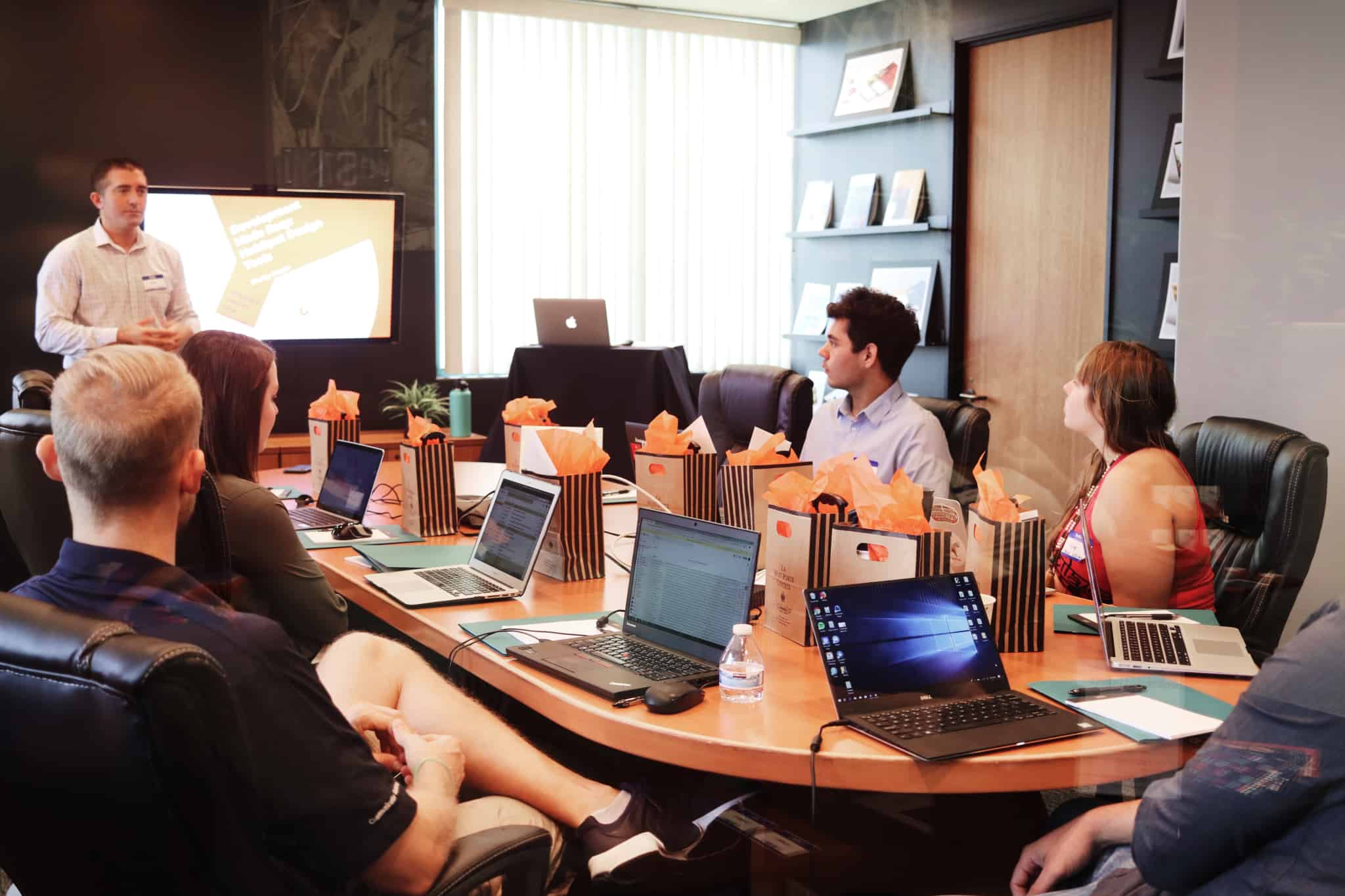Why Middle Managers Are Vital For A Thriving Organization Why Middle Managers Are Vital For A Thriving Organization