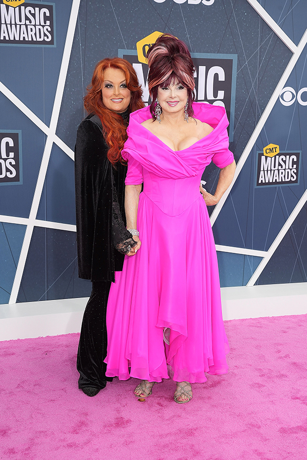 Wynonna And Ashley Judd's New Docuseries: Uncovering Family Truths Wynonna And Ashley Judd's New Docuseries: Uncovering Family Truths