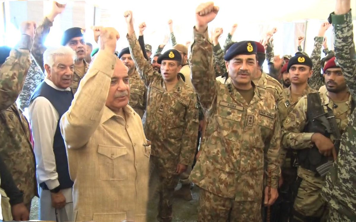 وزیراعظم اور آرمی چیف کا کشمیر پر مشترکہ بیان: جنگ کے امکانات اور مذاکرات کی اہمیت