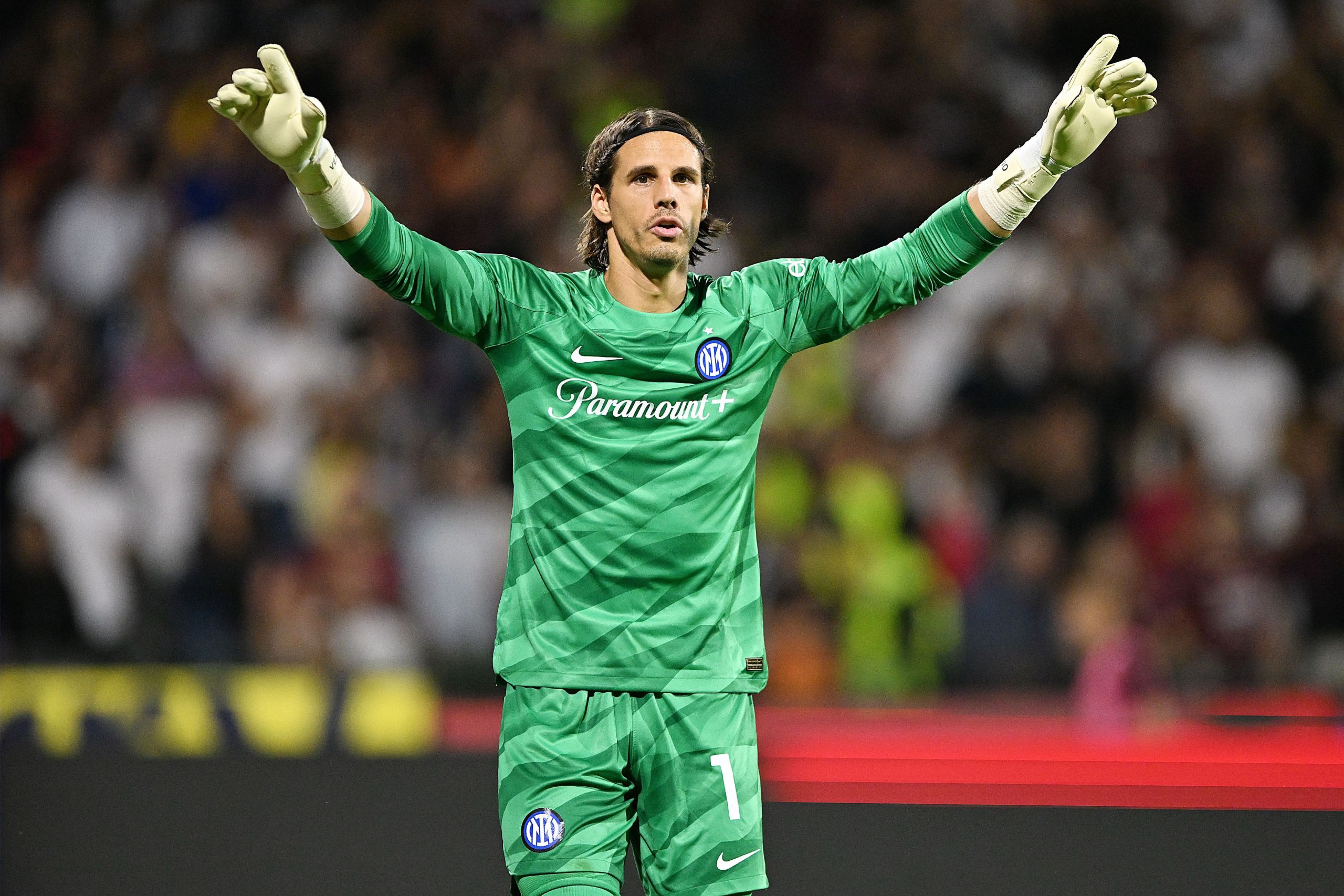 Yann Sommer Thumb Injury: Blow For Inter Milan Ahead Of Crucial Matches Yann Sommer Thumb Injury: Blow For Inter Milan Ahead Of Crucial Matches