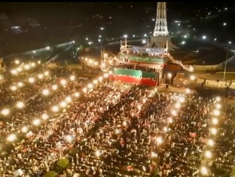 یورپ، مشرق وسطیٰ اور افریقا جانے والے کنٹینرز کی شپنگ: پاکستان سے اضافی 800 ڈالر لاگت یورپ، مشرق وسطیٰ اور افریقا جانے والے کنٹینرز کی شپنگ: پاکستان سے اضافی 800 ڈالر لاگت